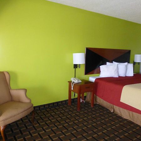 Coach Inn - Summerville ภายนอก รูปภาพ