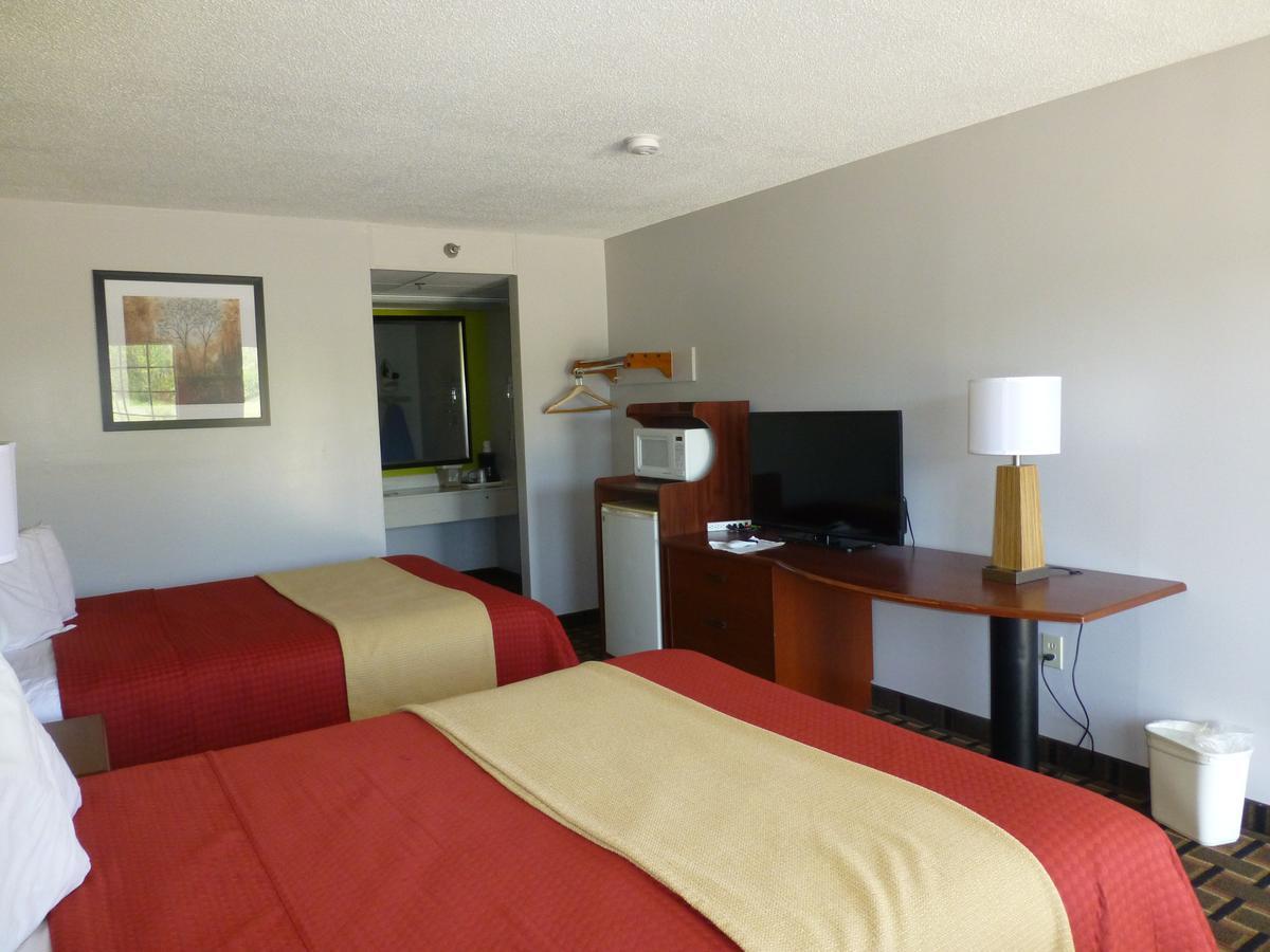 Coach Inn - Summerville ภายนอก รูปภาพ