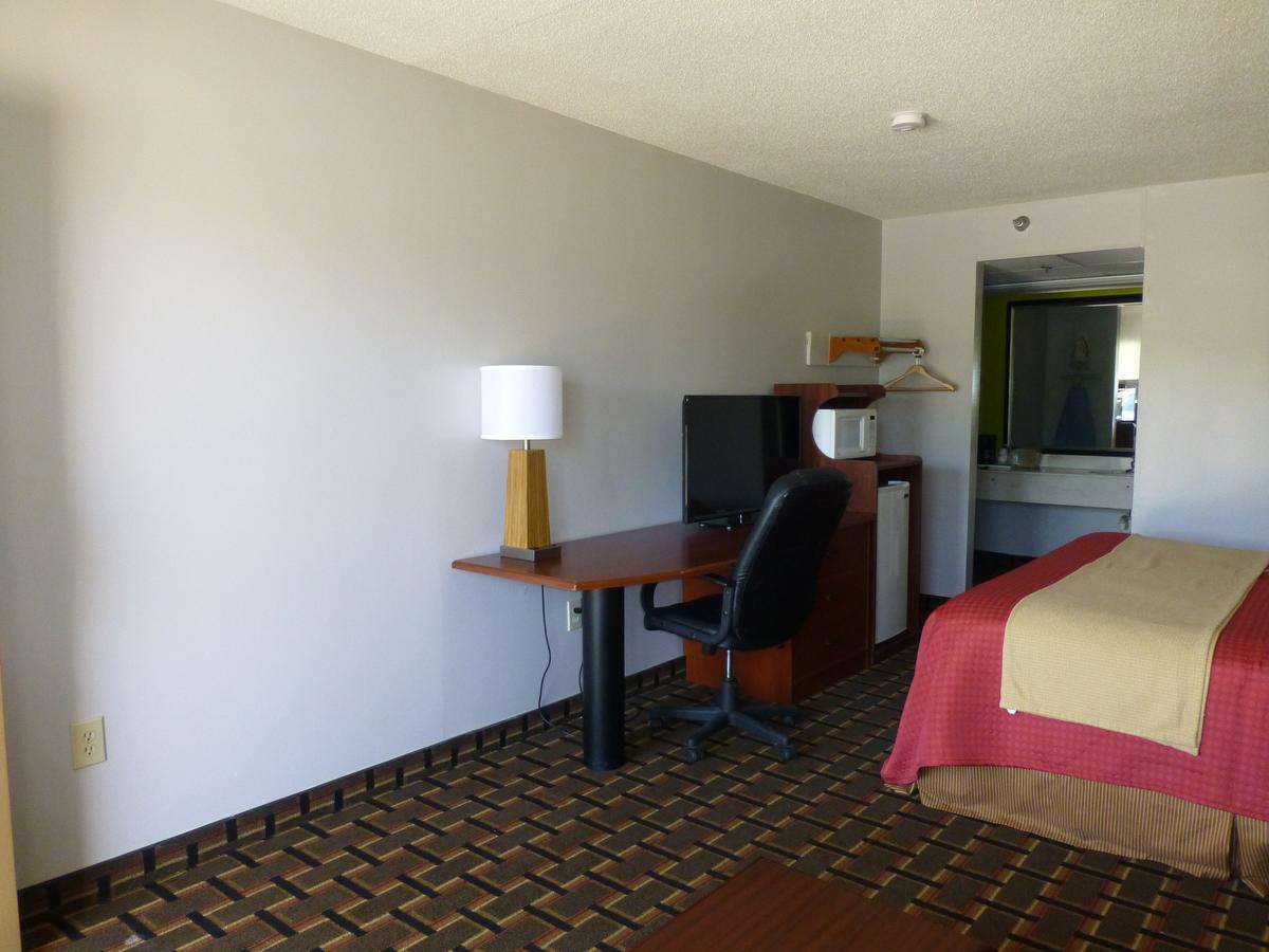 Coach Inn - Summerville ภายนอก รูปภาพ