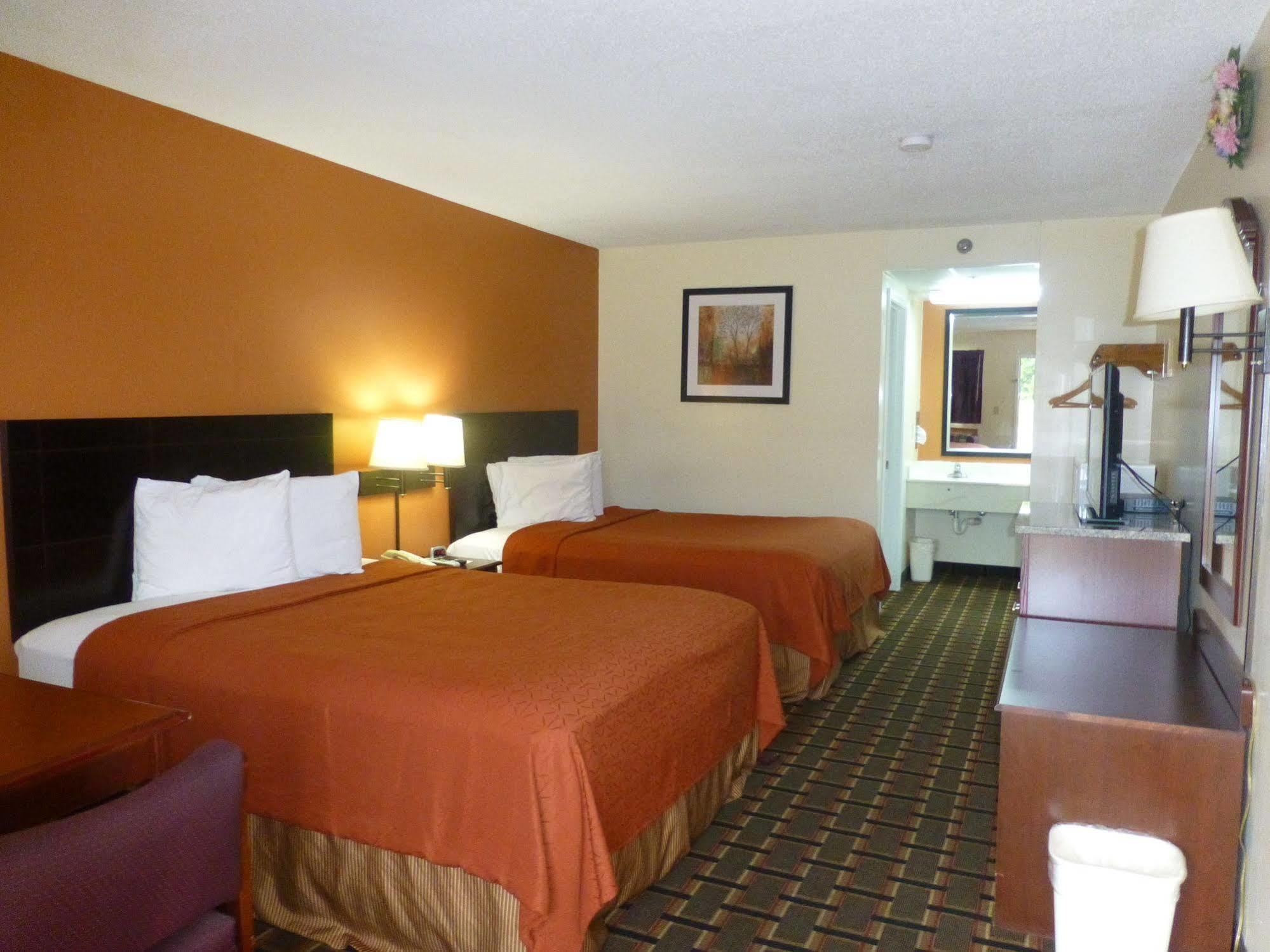 Coach Inn - Summerville ภายนอก รูปภาพ