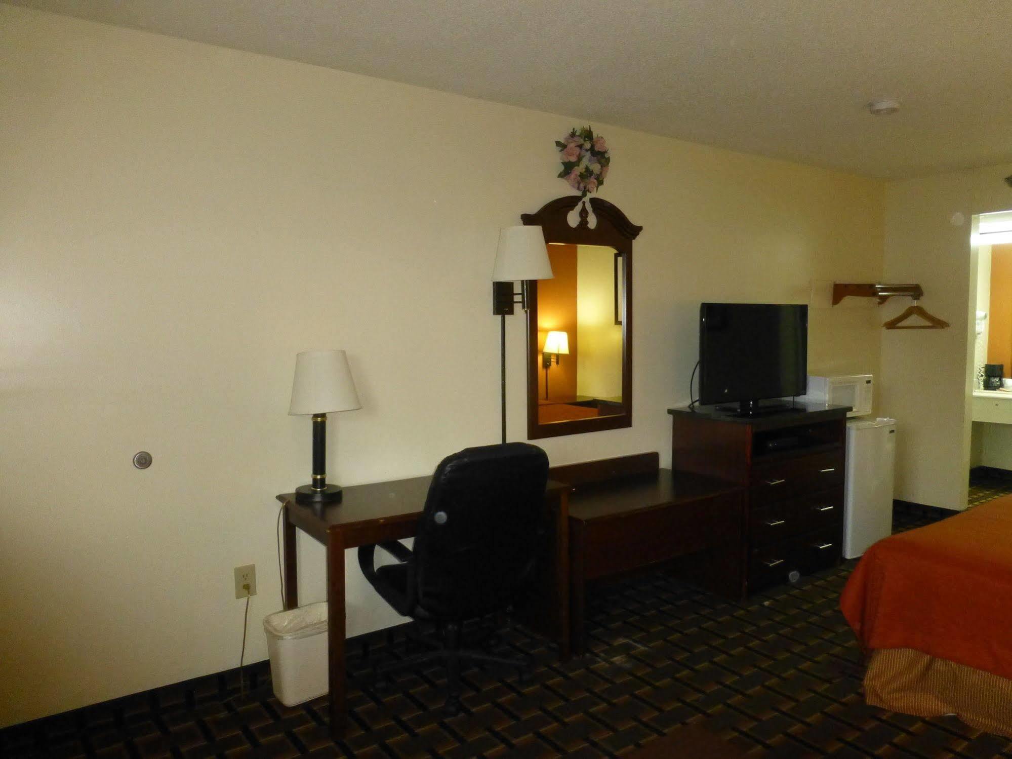Coach Inn - Summerville ภายนอก รูปภาพ