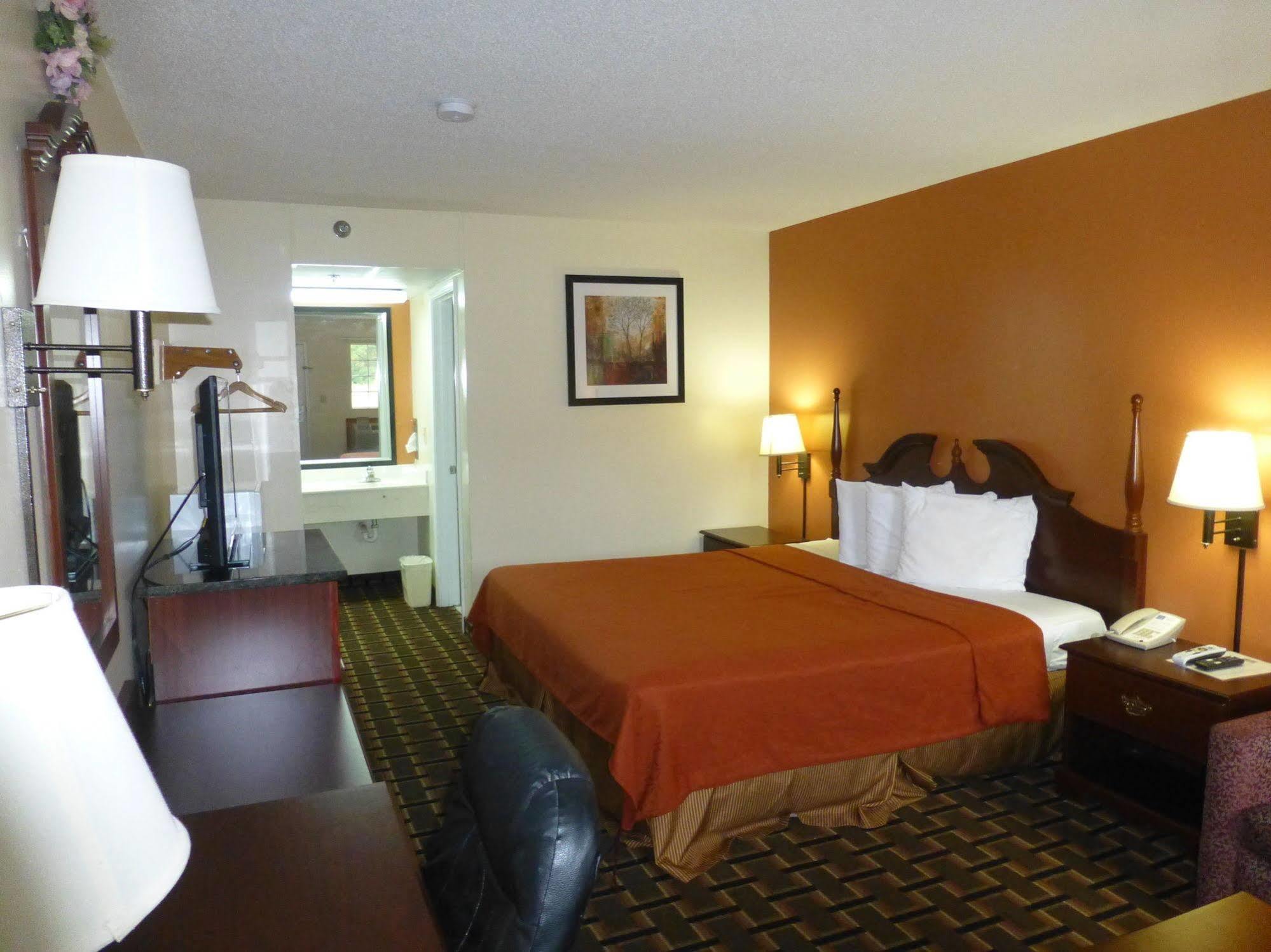 Coach Inn - Summerville ภายนอก รูปภาพ