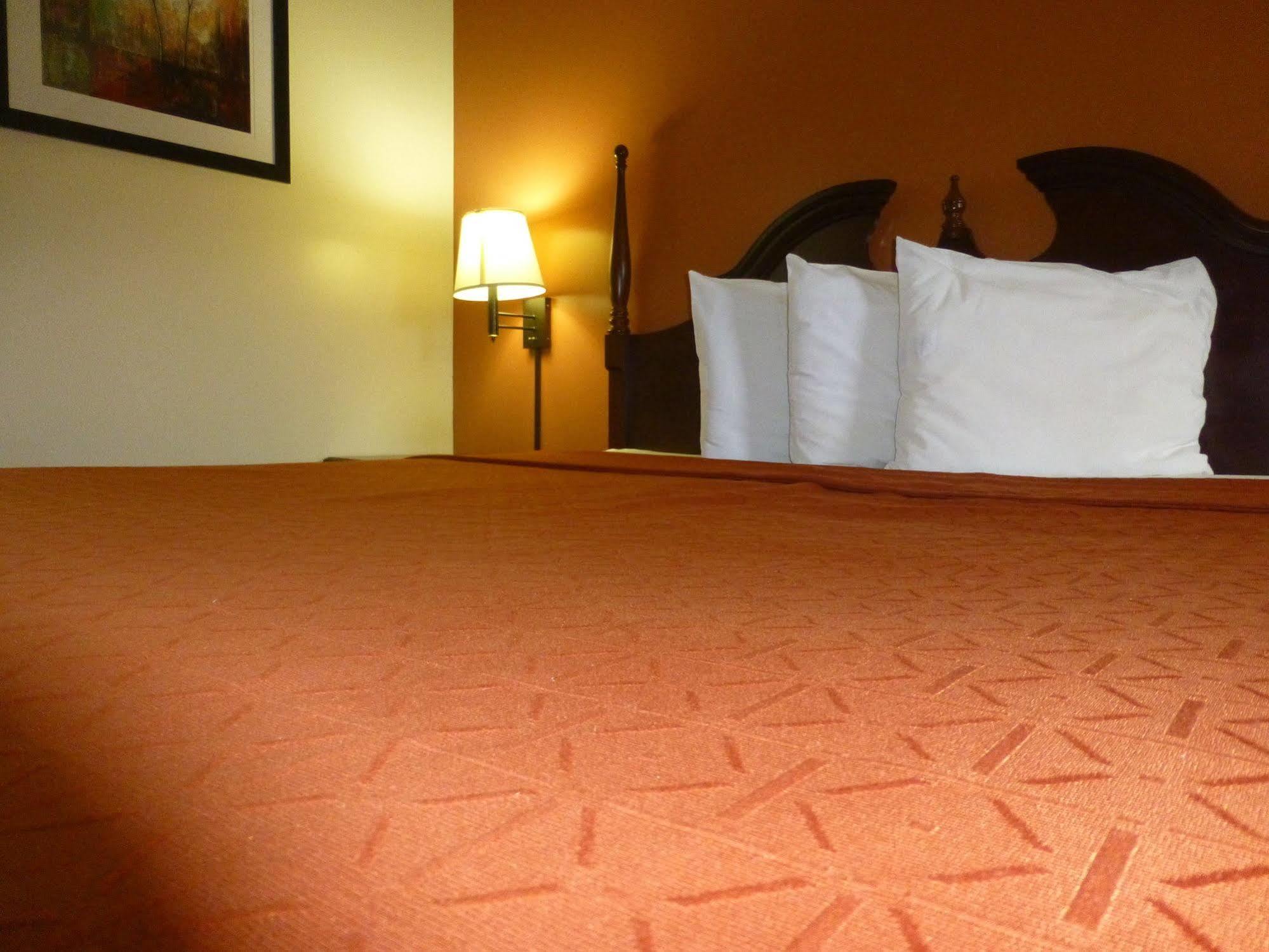 Coach Inn - Summerville ภายนอก รูปภาพ