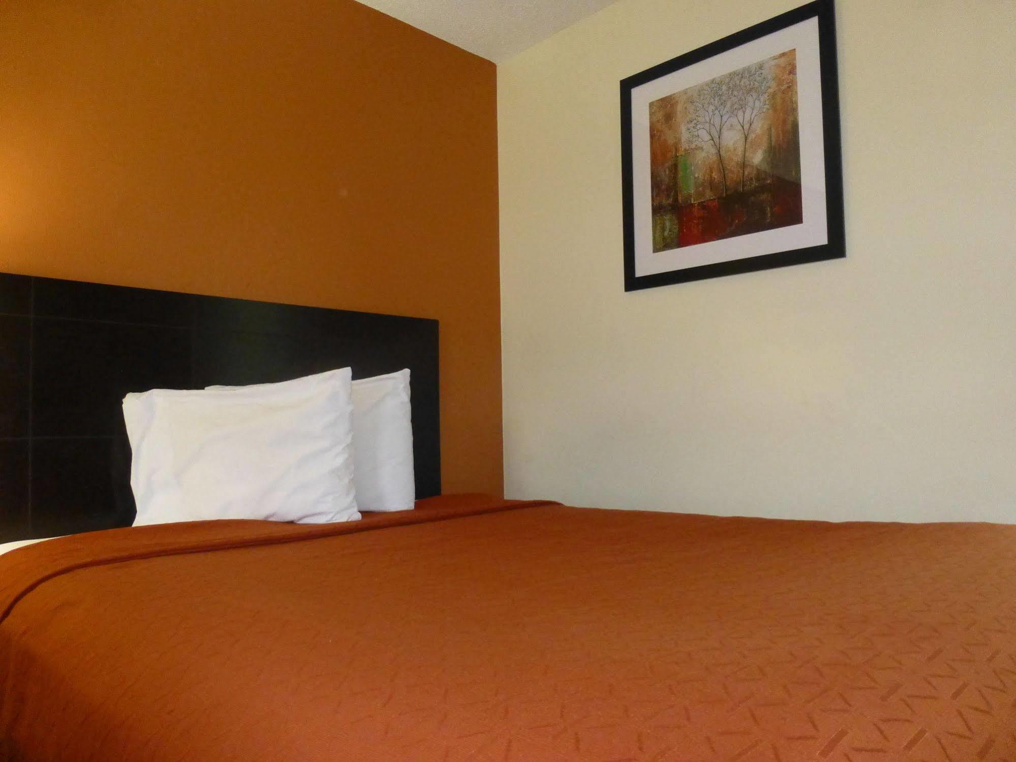 Coach Inn - Summerville ภายนอก รูปภาพ