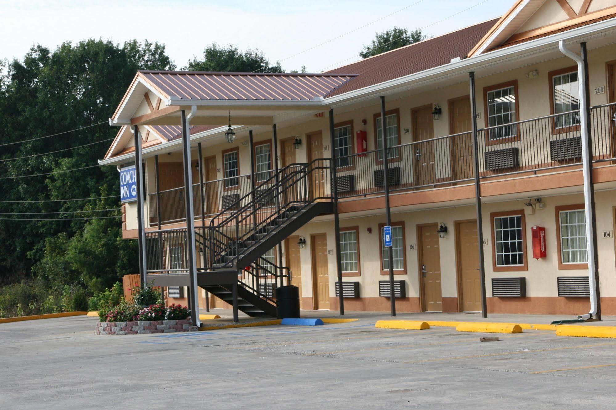 Coach Inn - Summerville ภายนอก รูปภาพ